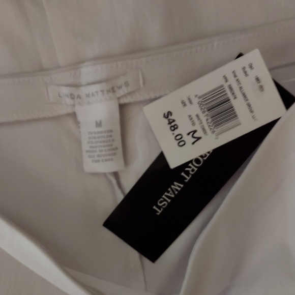 NWT Linda Matthews White Stretch Pencil Skirt ~sz Medium - Picture 2 of 2